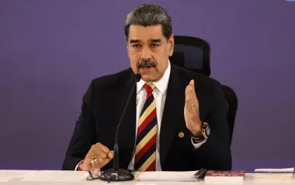 Maduro advierte con declarar “en armas” a Venezuela si es agredida