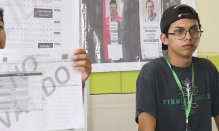 Capacitación nacional de jurados avanza rumbo a segunda vuelta
