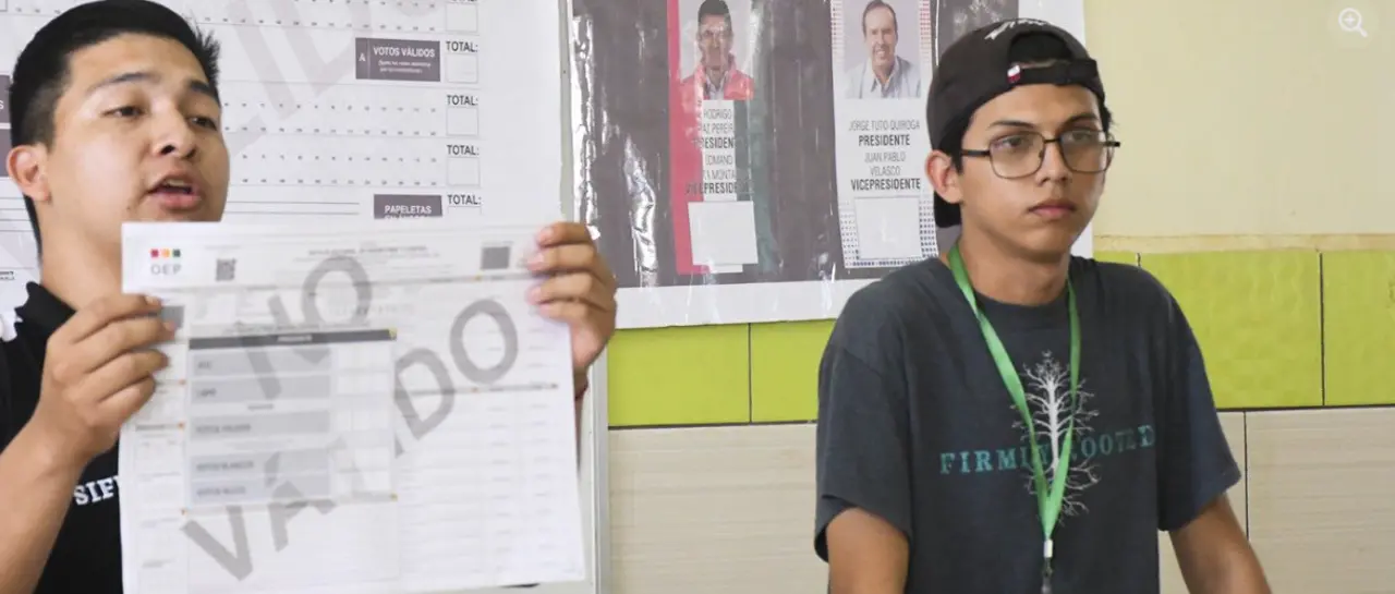 Capacitación nacional de jurados avanza rumbo a segunda vuelta