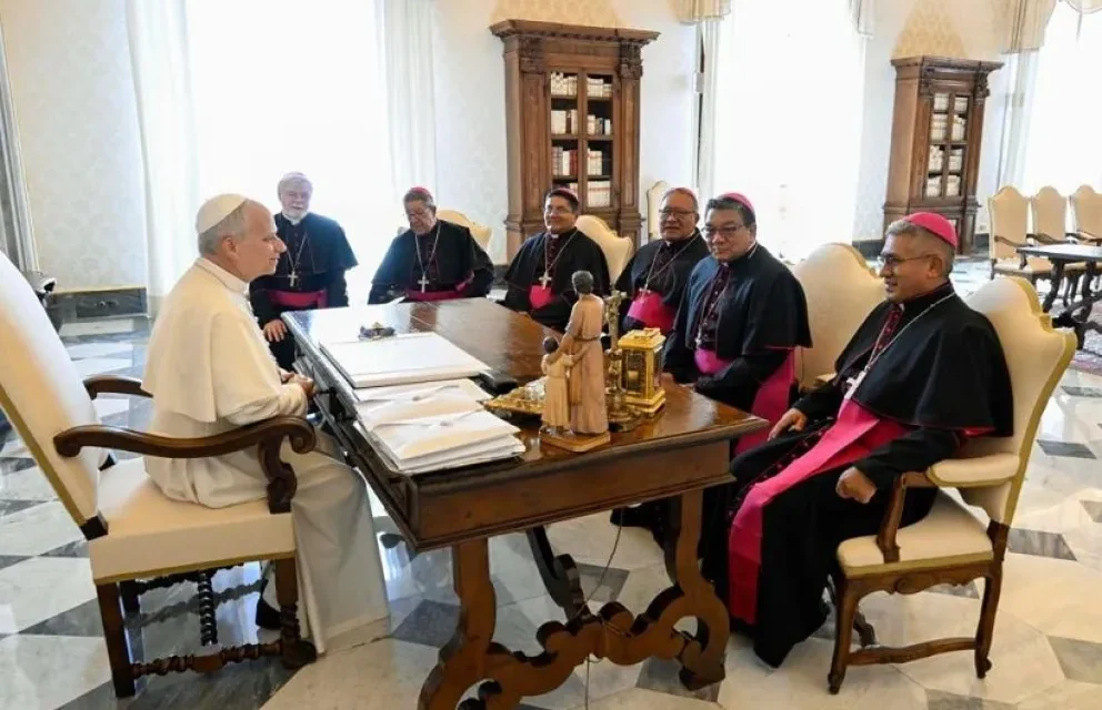 Obispos de Bolivia se reúnen con el Papa León XIV y le piden que visite el país