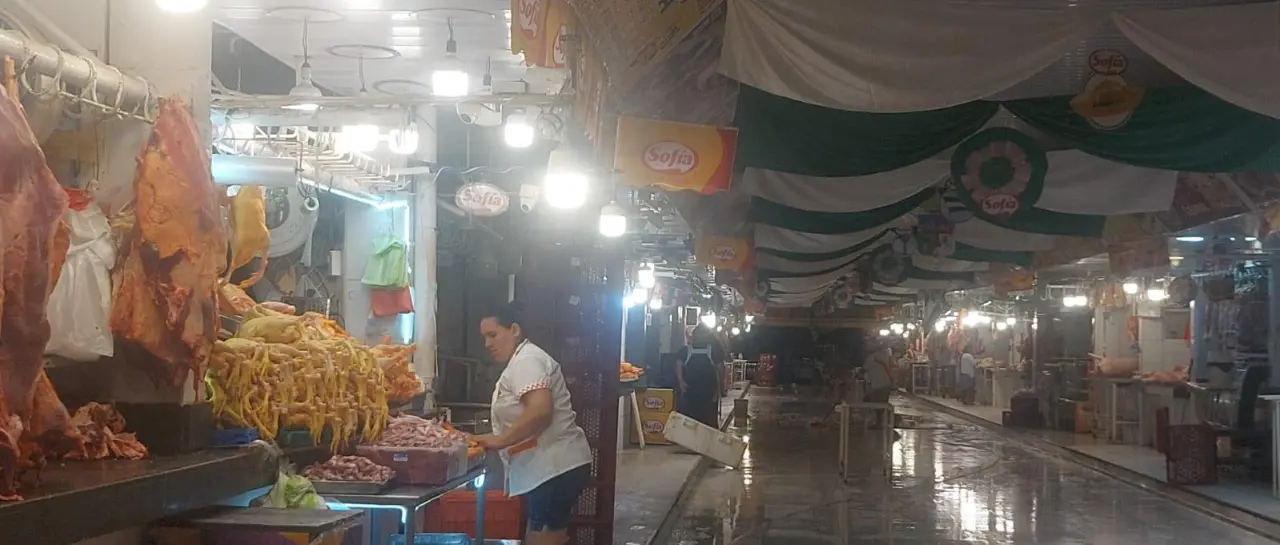 Precios de pollo, huevo y queso siguen en alza en Santa Cruz