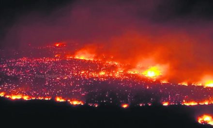 Arden Ñembi Guasu y el área natural San Matías; la falta de combustible dificulta el combate