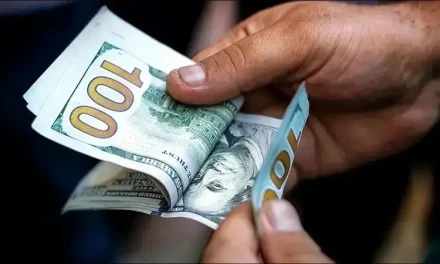 ¿En cuánto se cotiza el dólar paralelo este sábado, 18 de octubre en Bolivia?