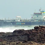 Llega buque con más gasolina y apuran ley para libre importación