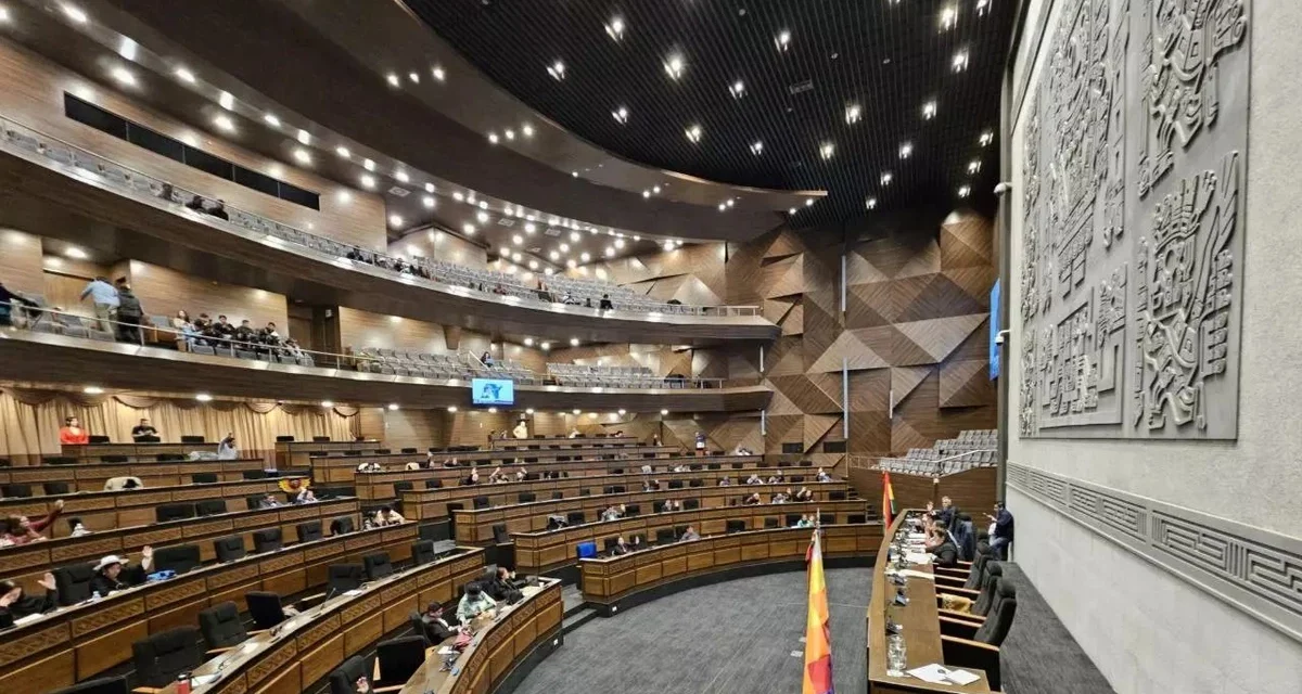 Paz anticipa más poder regional y queda en carpeta un proyecto descentralizador