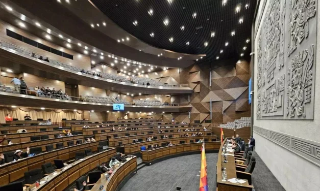 Paz anticipa más poder regional y queda en carpeta un proyecto descentralizador