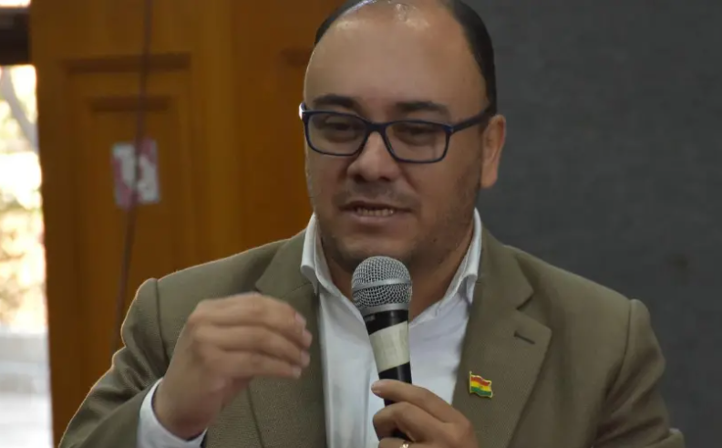 Vocal Ávila anuncia 11 temáticas para el debate presidencial y mas tiempo para los candidatos
