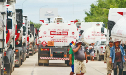 El presidente Arce importó más combustibles que Evo, pero deja una crisis histórica