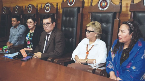 Desde el TCP y la nueva ALP surgen tres corrientes para definir la suerte de tribunos