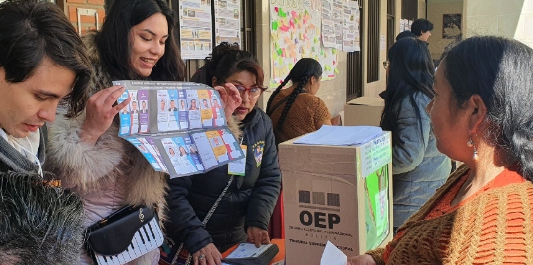 Bolivia define su futuro en medio de la crisis más dura en décadas