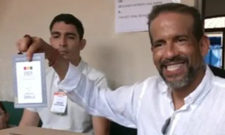 Camacho: “Hoy enterramos a la izquierda que tanto daño le hizo al país”