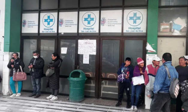 Hospitales cruceños reanudan atención tras paro de 48 horas