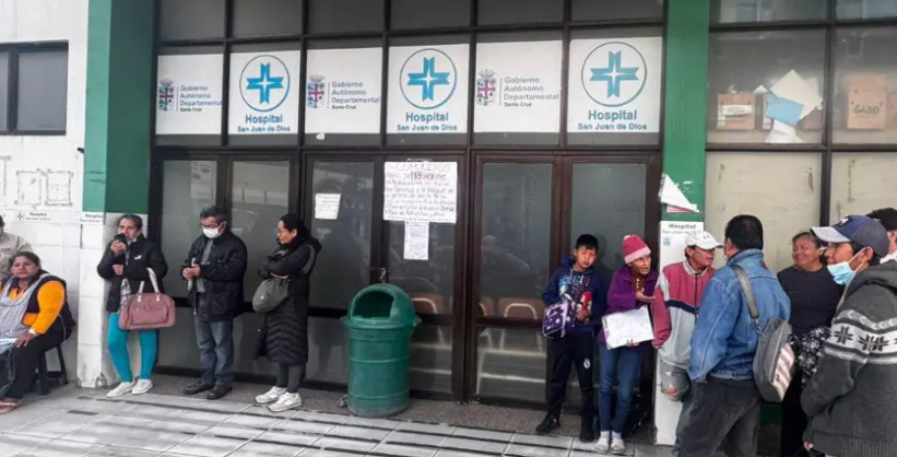 Hospitales cruceños reanudan atención tras paro de 48 horas