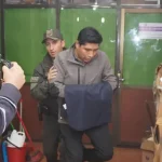 Pasó la noche en celdas a la espera de la cautelar: Flores dice que tiene los descargos para demostrar su inocencia