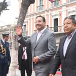 El modelo de Bolivia llegó a su fin y el nuevo gobierno recibirá una economía deteriorada, dice el Instituto Internacional de Finanzas