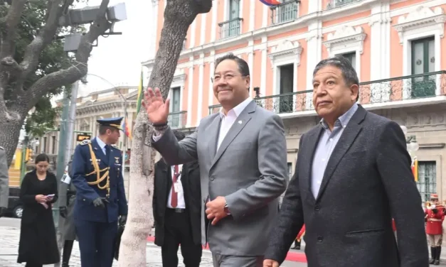 El modelo de Bolivia llegó a su fin y el nuevo gobierno recibirá una economía deteriorada, dice el Instituto Internacional de Finanzas