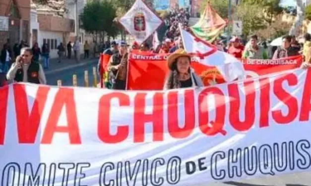 Cívicos de Chuquisaca exigen que se cumpla el “compromiso” de Paz de celebrar la transmisión de mando en Sucre