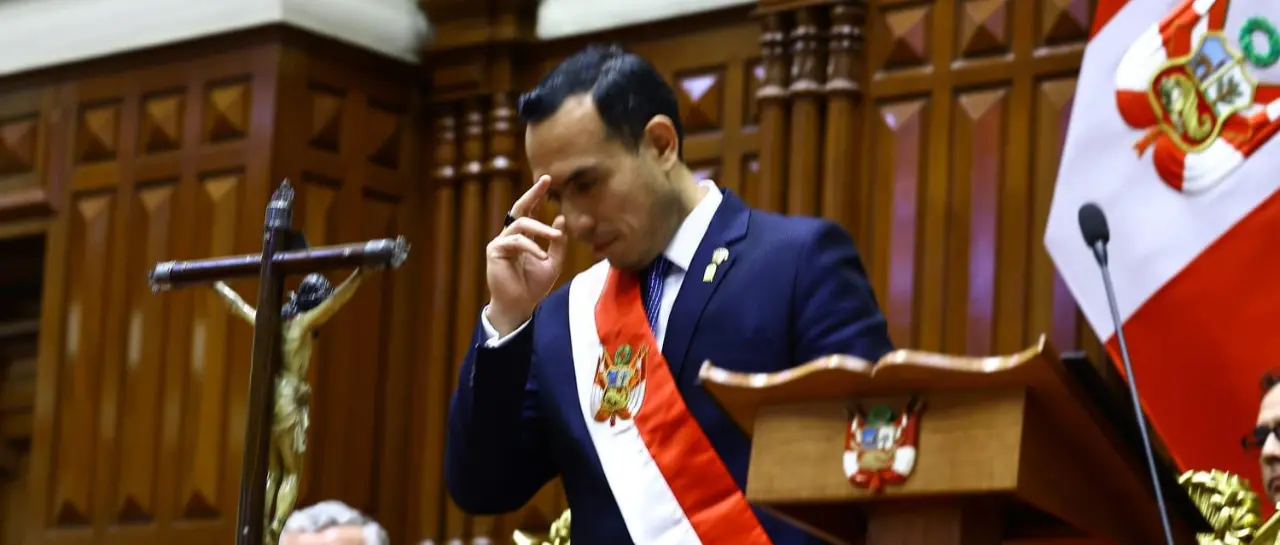 José Jerí jura como presidente de Perú tras la destitución de Dina Boluarte