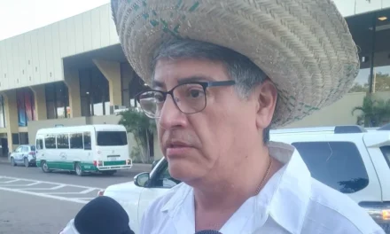 Tras casi 3 años de exilio, Jerjes Justiniano, exministro de Añez, retorna al país