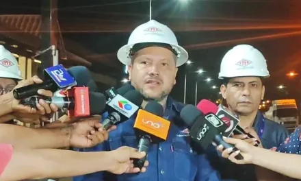 Gobierno dice que YPFB ya está despachando gasolina al 100%, pero su stock es para 3 días, y menos de 1 día de diésel
