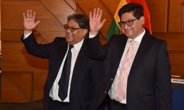 Denuncian al Ministro de Economía y presidente del BCB por ‘venta anticipada’ de oro