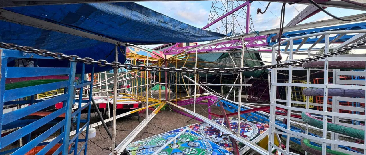 Al menos 10 heridos tras caída de rueda de la fortuna en las Alasita del Cambódromo