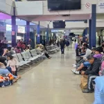 Pasajeros denuncian incremento de precio en los pasajes en puertas del feriado por Todos Santos