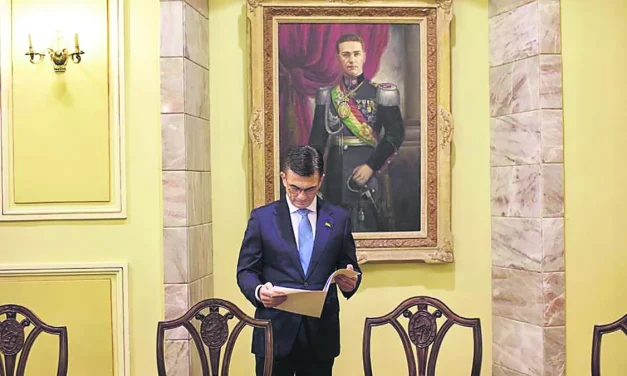 Bajo sombra de la crisis, Paz perfila un gabinete tecnocrático