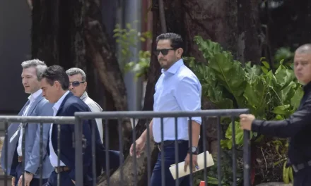 Rodrigo Paz ya está en Bolivia y prepara un informe sobre los compromisos de acuerdos económicos clave para afrontar la crisis