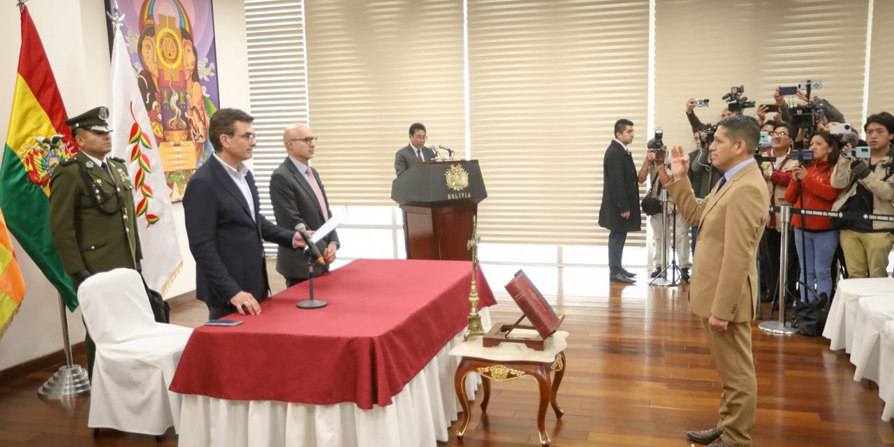 Paz encomienda al nuevo viceministro García acercarse a la justicia para impulsar reformas