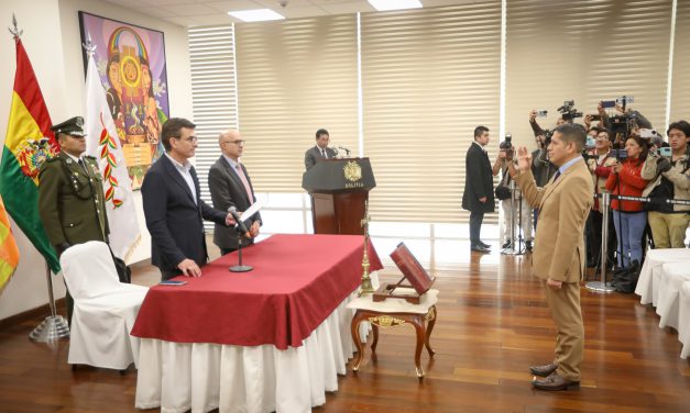 Paz encomienda al nuevo viceministro García acercarse a la justicia para impulsar reformas