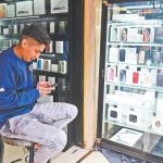 Celulares y electrodomésticos bajan de precio y comerciantes lo atribuyen a la caída del dólar en el mercado paralelo 