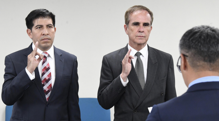 Posesionan a nuevos directores de la ASFI y la Gestora Pública