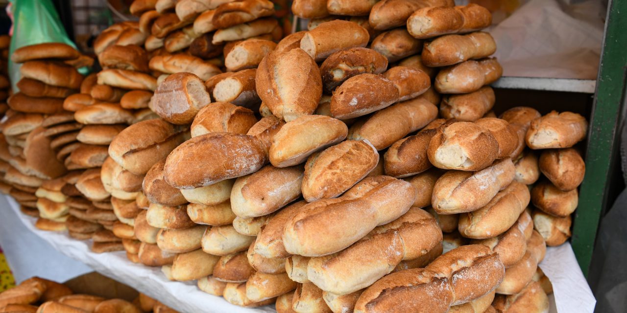 Gobierno y panificadores anunciarán el precio final del pan de batalla en una semana