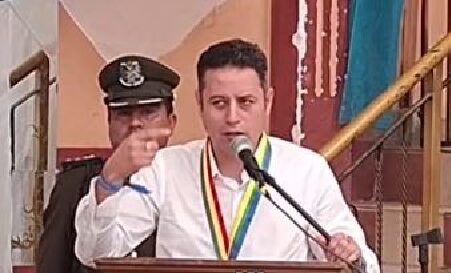 Lara, frente a un grupo de militares: «Llegaré más allá siempre y cuando ustedes me respalden»