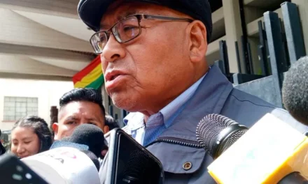 Jubilados esperan que el Gobierno cumpla en enero su promesa de aumentar la Renta Dignidad a Bs 500