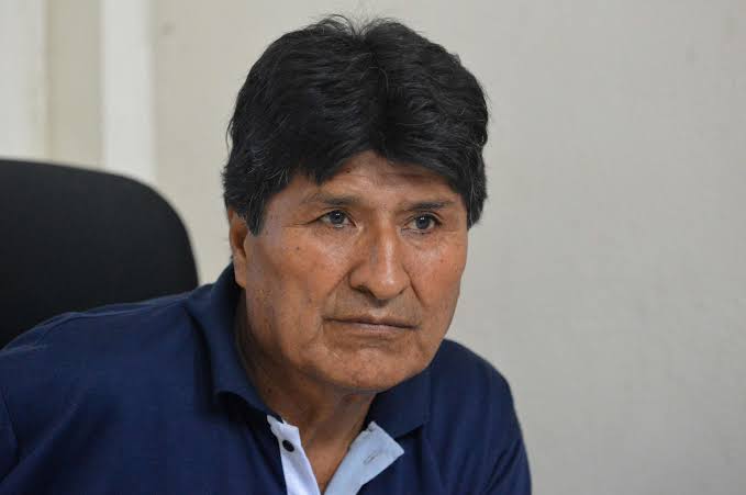 Evo Morales envía pliego petitorio y pide reunión con el presidente Paz