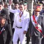 Vicepresidente Lara participa de la ofrenda floral e iza de la bandera en homenaje a los 215 años de la gesta libertaria de Potosí