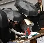 «Asamblea del terror» se despide tras 5 años de bochornos y pugilatos