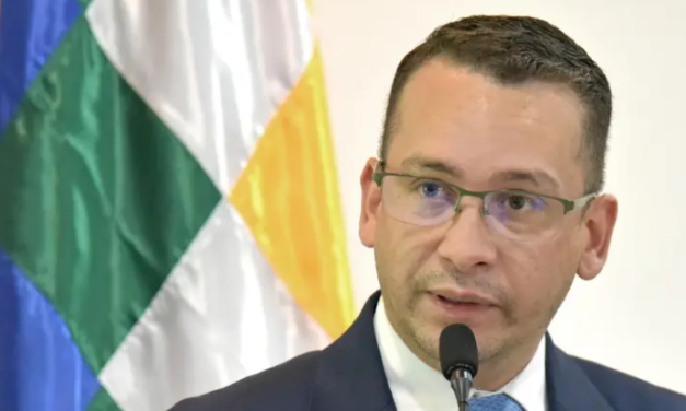 Saucedo denuncia que los “autoprorrogados” alistan documento para “atemorizar” a jueces que tratan denuncias en su contra