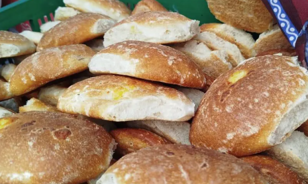 Ya se vende pan a 80 centavos en La Paz; el Gobierno busca frenar el incremento del precio en una reunión clave este jueves