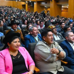 Ministros de Arce presentarán su renuncia colectiva este miércoles, en el último gabinete