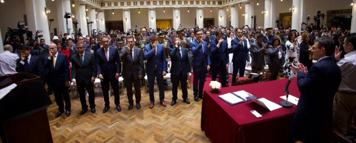 Austeridad y menos ministerios: El ajuste que alista Rodrigo para el Ejecutivo con un decreto