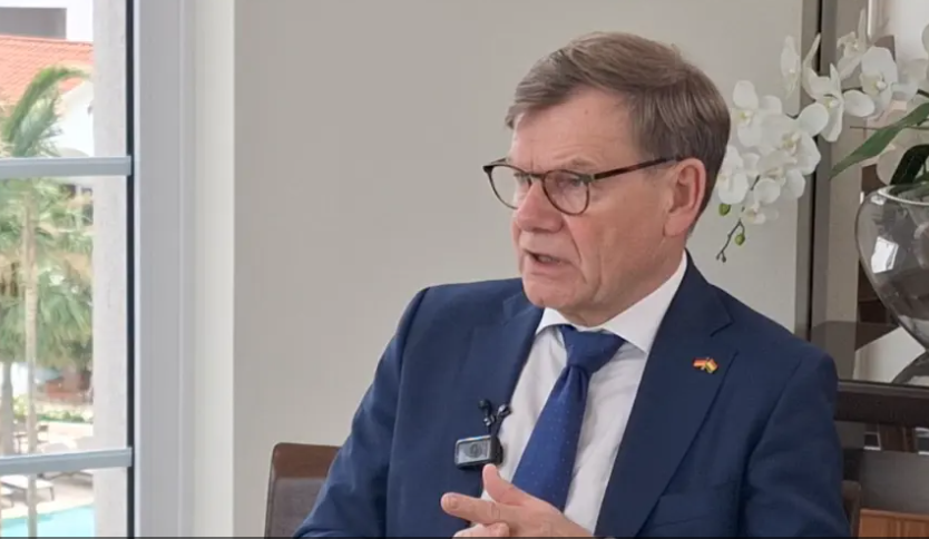 Ministro alemán se reúne con el canciller Aramayo y se espera el encuentro con Paz