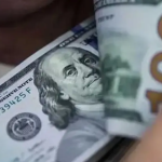 Por segundo día consecutivo el dólar digital arranca la jornada rozando los Bs 10 en el mercado paralelo