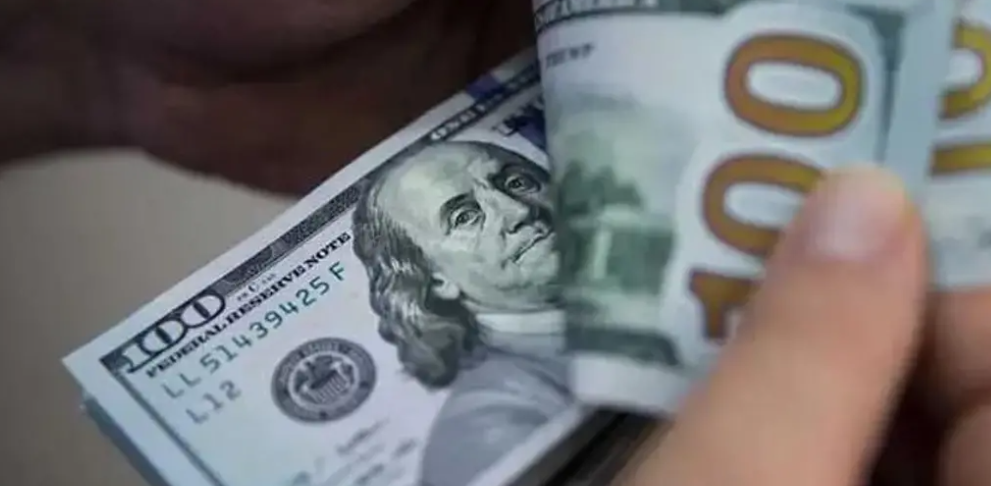 Por segundo día consecutivo el dólar digital arranca la jornada rozando los Bs 10 en el mercado paralelo