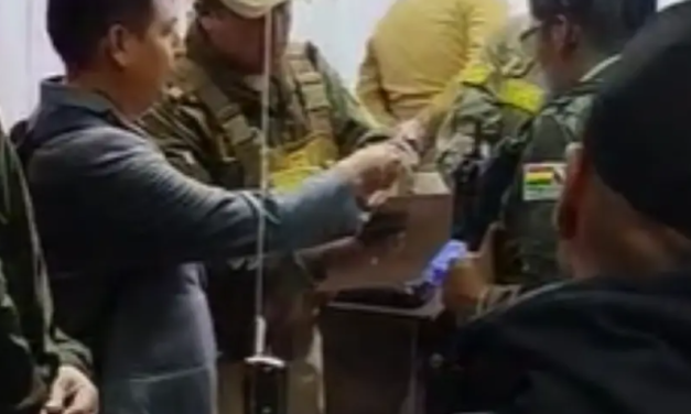 “La práctica corrupta era mensual” en el Sedes de La Paz y no es el único caso, denuncia asambleísta Alanoca