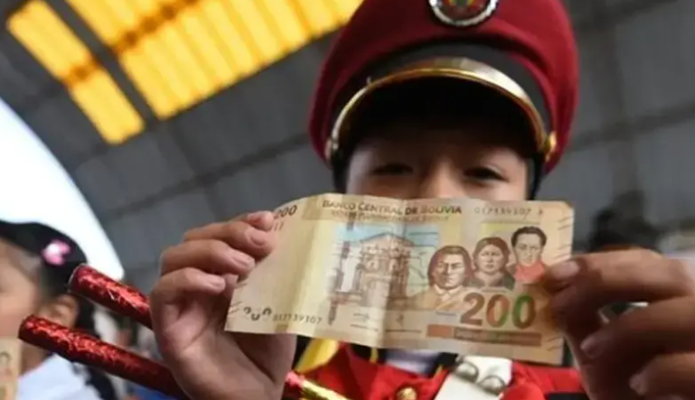 Recta final del bono Juancito Pinto: El pago ahora es sin restricción de la cédula