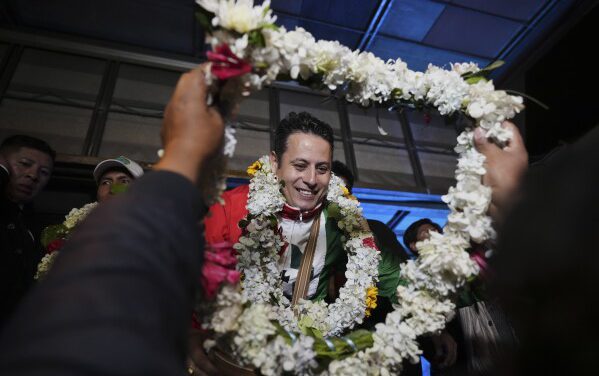 Lara apunta a retomar los trámites de su partido: “El sueño es sacar la personería”