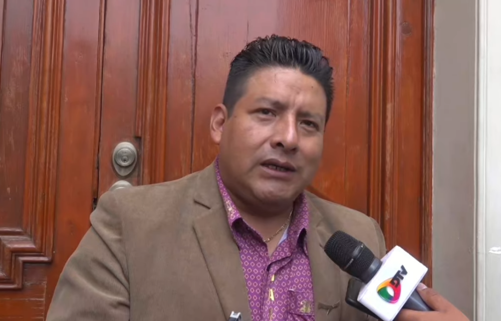 Caso coimas: Asambleístas de La Paz pedirán investigar al gobernador Santos Quispe